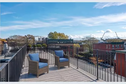 100 Pearl St #18, Chelsea, MA 02150 - Photo 11