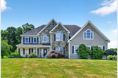 21 Ashwood Cir, Shrewsbury, MA 01545 - Photo 1