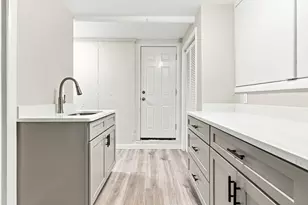 1B Lorenzo St, Boston, MA 02122 - Photo 25
