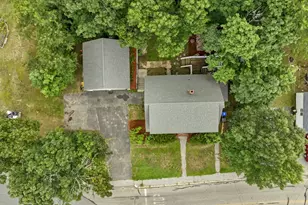 121 Elm St, Methuen, MA 01844 - Photo 33