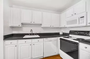 326 Broadway, Somerville, MA 02145 - Photo 7