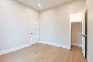 841 Columbia Rd, Boston, MA 02125 - Photo 11