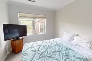 133 Lake Shore Rd, Boston, MA 02135 - Photo 9