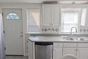 111 Gladeside, Boston, MA 02126 - Photo 3