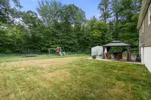 44 Susan Park Way, Uxbridge, MA 01569 - Photo 11
