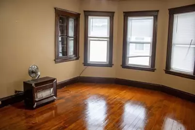 91 Perry Ave #3, Worcester, MA 01610 - Photo 3