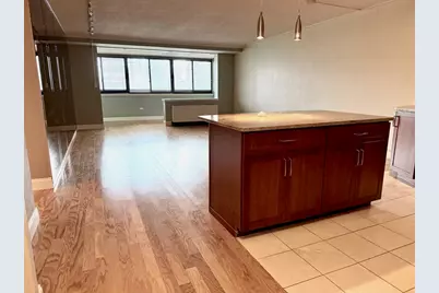 9 Hawthorne Place #7J, Boston, MA 02114 - Photo 3