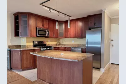 9 Hawthorne Place #7J, Boston, MA 02114 - Photo 7