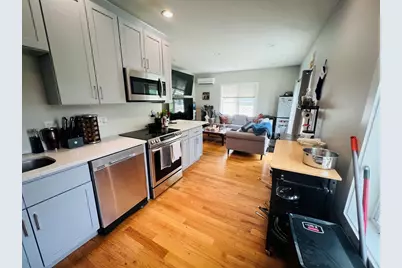 8 W Bellflower St #1, Boston, MA 02125 - Photo 3