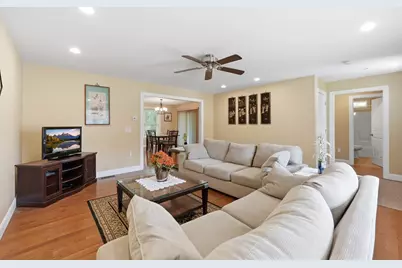 2 Dogwood Dr, Belchertown, MA 01007 - Photo 11