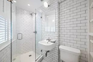 6 W Hill Pl, Boston, MA 02114 - Photo 15