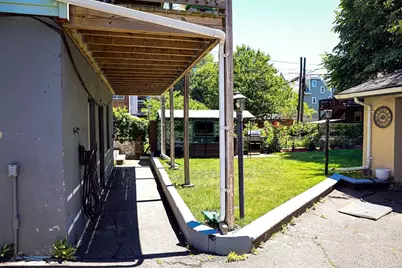 549 Bennington St, Boston, MA 02128 - Photo 5