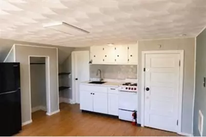 549 Bennington St, Boston, MA 02128 - Photo 11