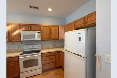 107 Clocktower Dr #207, Waltham, MA 02452 - Photo 5