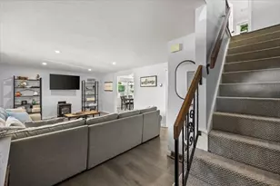 18 Blueberry Knoll, Bridgewater, MA 02324 - Photo 5