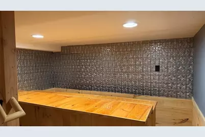 8 Elton St #1, Worcester, MA 01604 - Photo 21