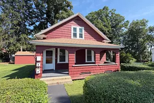 8 Elton St, Worcester, MA 01604 - Photo 1