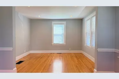 8 Elton St #1, Worcester, MA 01604 - Photo 7