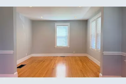 8 Elton St #1, Worcester, MA 01604 - Photo 7