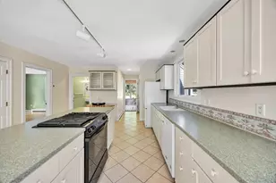 193 Wayside Dr, Brewster, MA 02631 - Photo 7