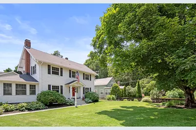 667 Salem St, Lynnfield, MA 01940 - Photo 3