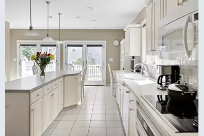 667 Salem St, Lynnfield, MA 01940 - Photo 13