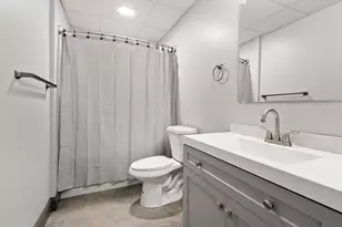 70 Russell St, Worcester, MA 01609 - Photo 23