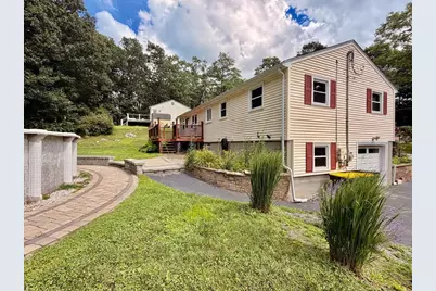 57 Laurel Ln, Bellingham, MA 02019 - Photo 3