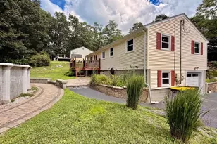 57 Laurel Ln, Bellingham, MA 02019 - Photo 3