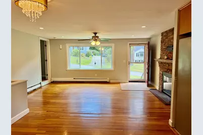 57 Laurel Ln, Bellingham, MA 02019 - Photo 7