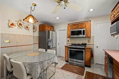 32 Sagamore Ave, Medford, MA 02155 - Photo 11