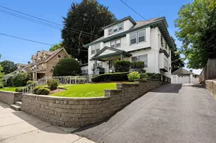 32 Sagamore Ave, Medford, MA 02155 - Photo 3