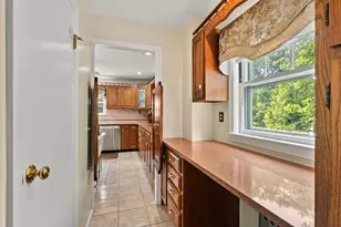 32 Sagamore Ave, Medford, MA 02155 - Photo 13