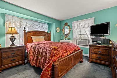 32 Sagamore Ave, Medford, MA 02155 - Photo 19