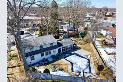74 Domingos St, Somerset, MA 02726 - Photo 3