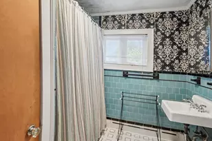 330 Primrose St, Haverhill, MA 01830 - Photo 17