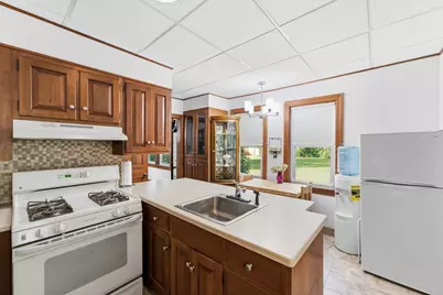 373 College Hwy, Southwick, MA 01077 - Photo 9