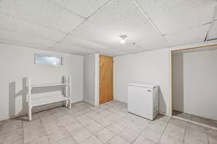 3 Florence St, Quincy, MA 02170 - Photo 25