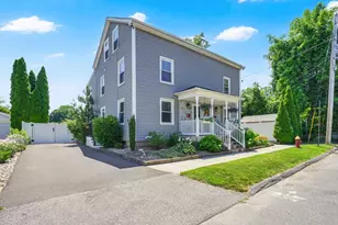 61 Abbey St, Chicopee, MA 01013 - Photo 1