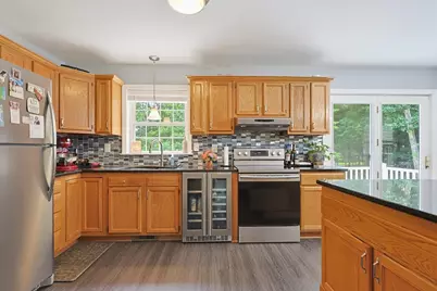 620 Washington St, Franklin, MA 02038 - Photo 25