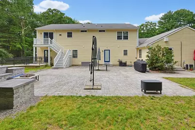 620 Washington St, Franklin, MA 02038 - Photo 17