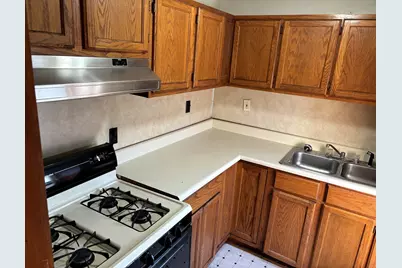 282 Sprague, Fall River, MA 02724 - Photo 5