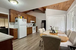 37 Huckleberry Ln, Barnstable, MA 02648 - Photo 5