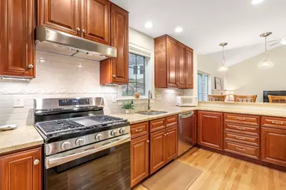 3 McGill Ct, Hopkinton, MA 01748 - Photo 7