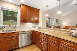 3 McGill Ct, Hopkinton, MA 01748 - Photo 9