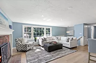 34 Surrey Dr, Plymouth, MA 02360 - Photo 3