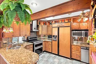 38 Eastman Ave, Swampscott, MA 01907 - Photo 1