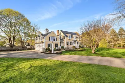 18 Ocean Ave, Newburyport, MA 01950 - Photo 1