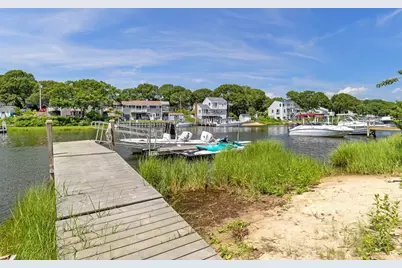 199 Edgewater Dr W, Falmouth, MA 02536 - Photo 1