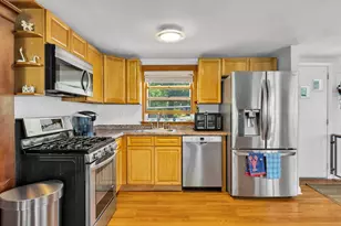 199 Edgewater Dr W, Falmouth, MA 02536 - Photo 13